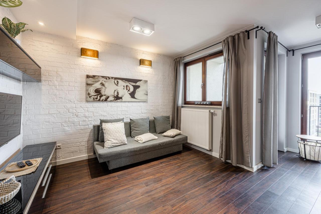 Spacious Studio Ac View Pokorna 2 Parking Warsaw Exterior photo