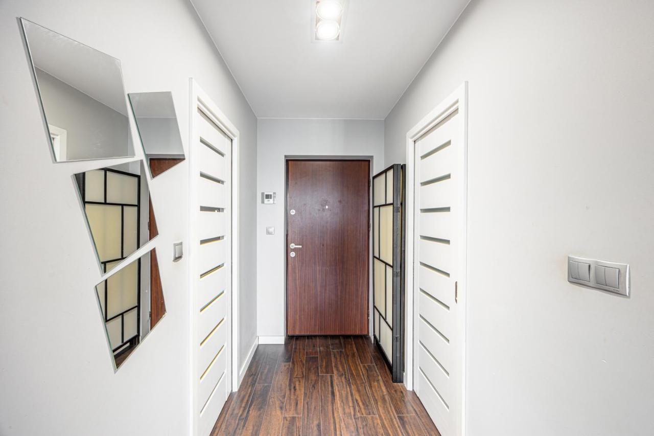 Spacious Studio Ac View Pokorna 2 Parking Warsaw Exterior photo